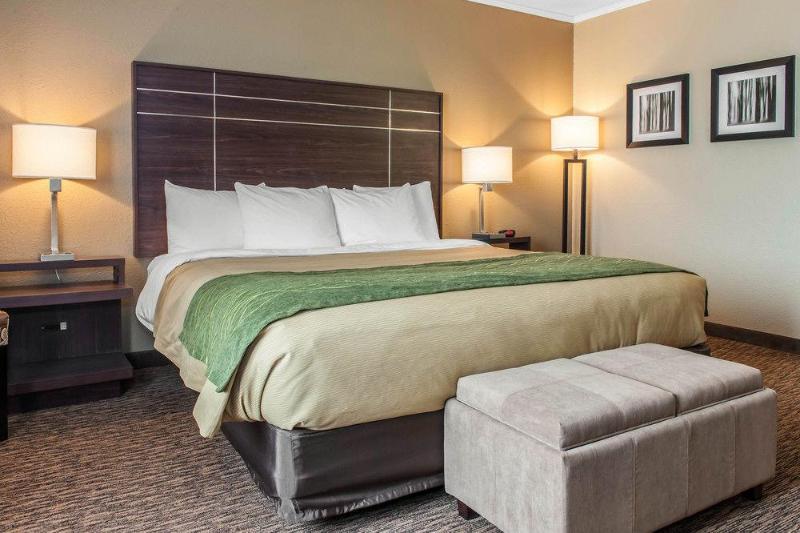 Days Inn By Wyndham Форт Уэйн Экстерьер фото